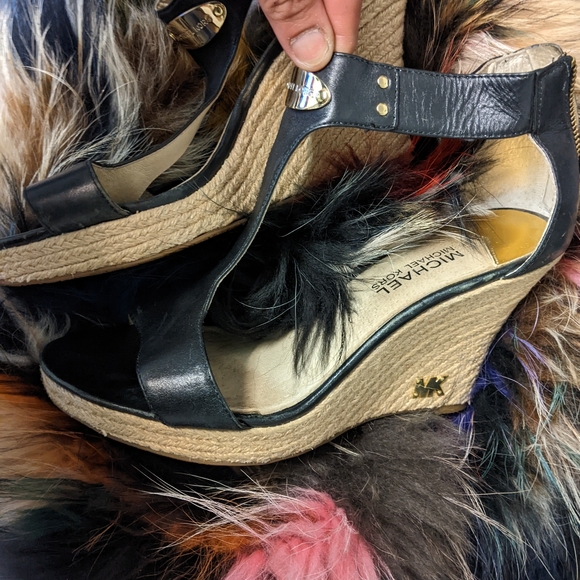 Michael kors wedge heels - Picture 3 of 7